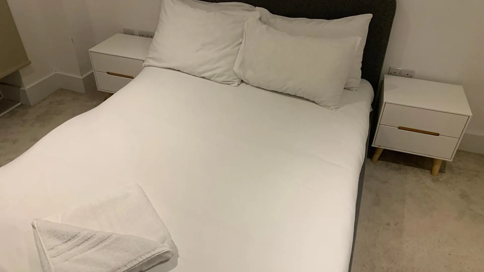 Grandeaur 2-Bedrooom Apartment In Royal Asenal With Riverview London United Kingdom