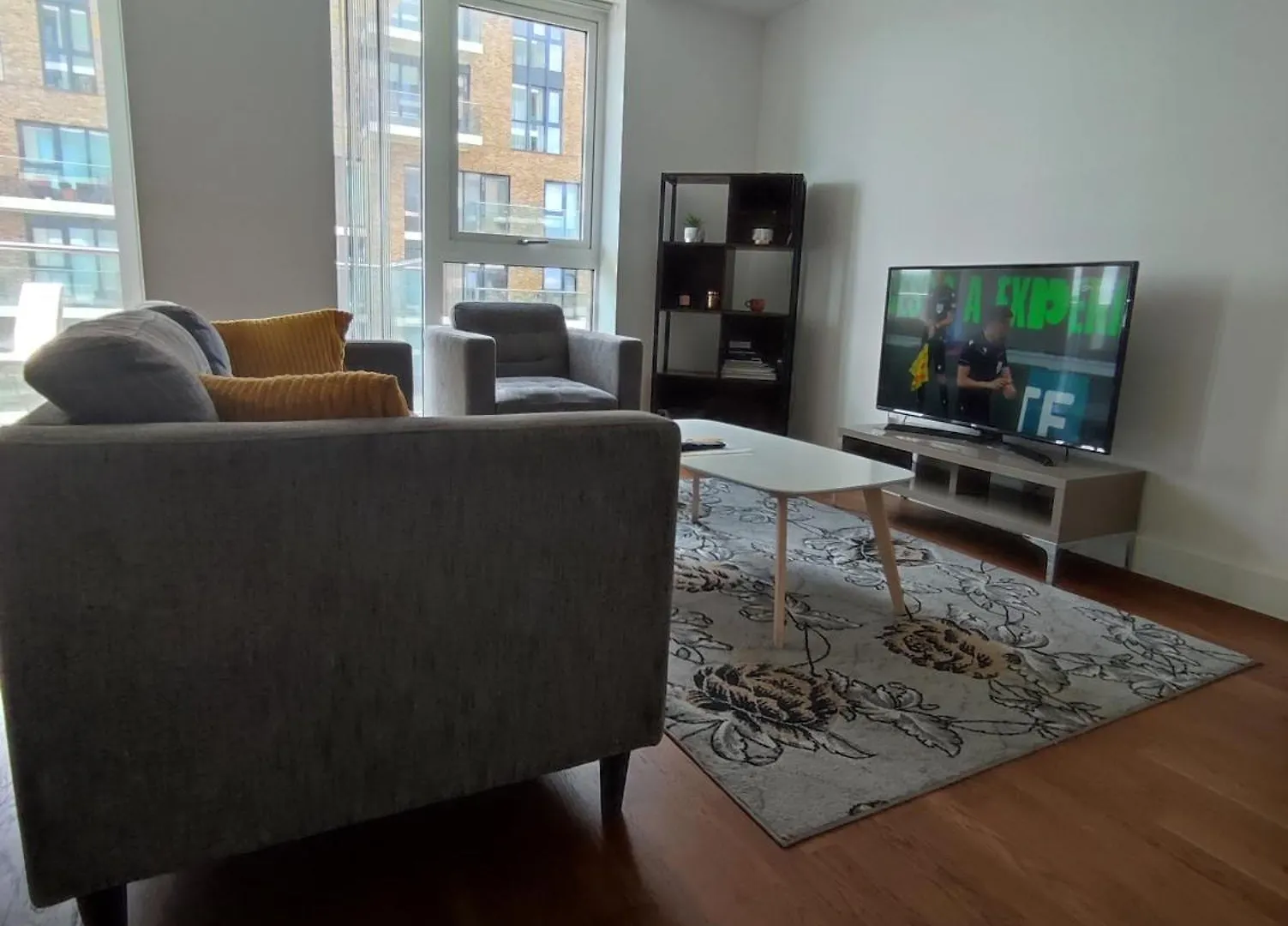 Grandeaur 2-Bedrooom Apartment In Royal Asenal With Riverview London 0*,  United Kingdom