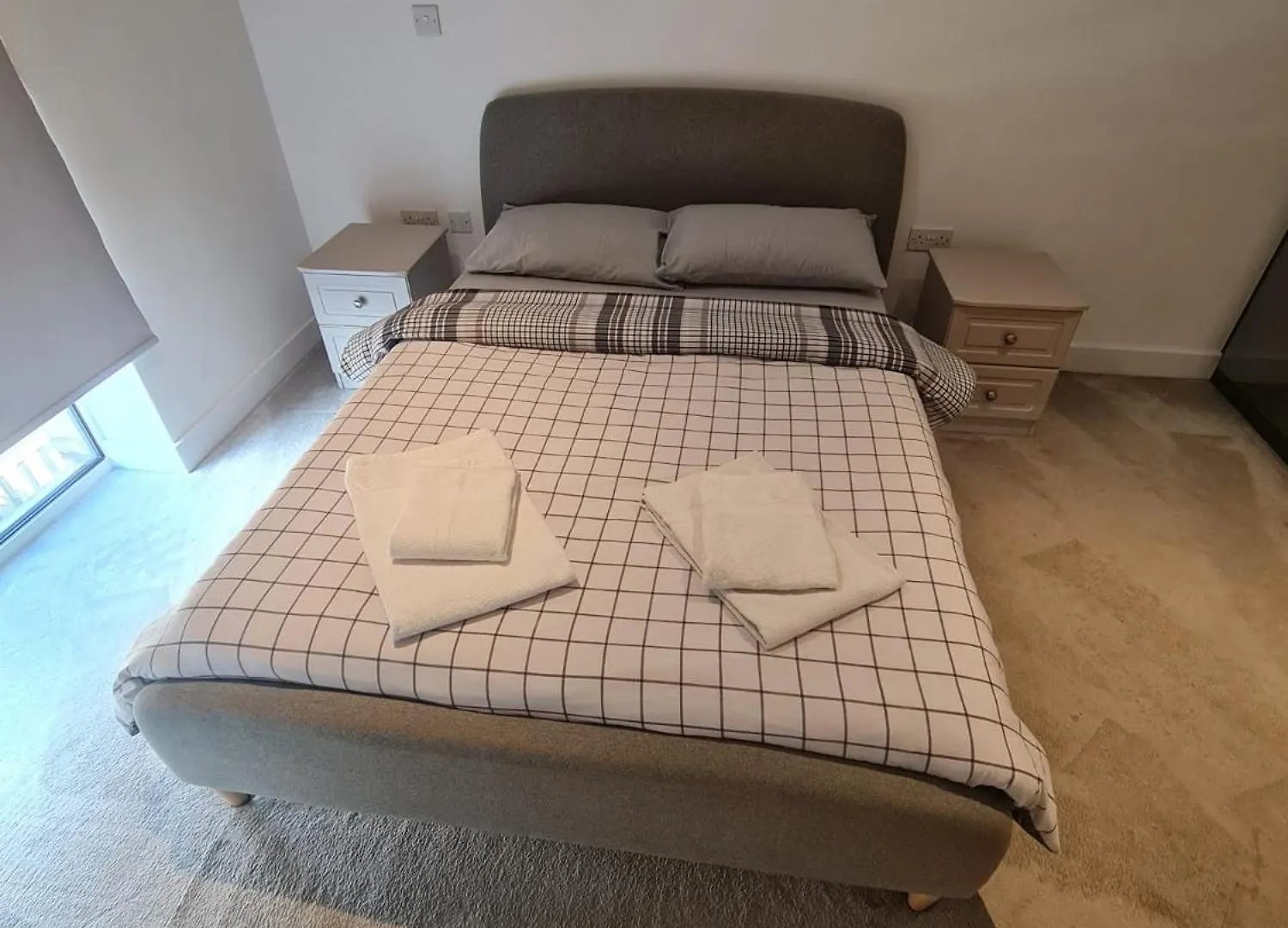Grandeaur 2-Bedrooom Apartment In Royal Asenal With Riverview London