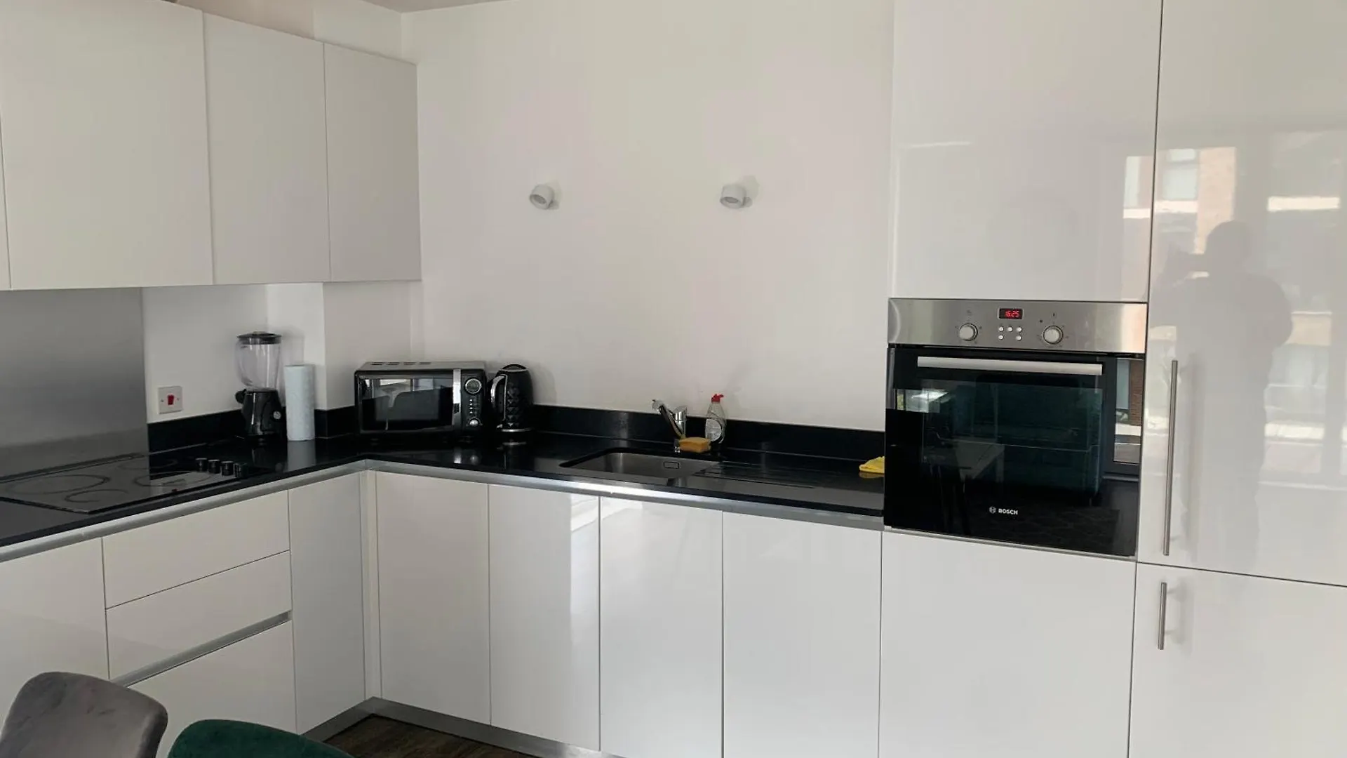 Grandeaur 2-Bedrooom Apartment In Royal Asenal With Riverview Londra