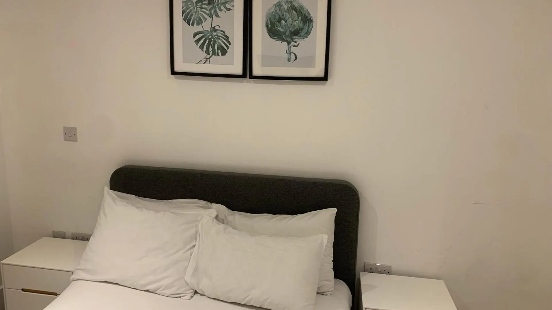Grandeaur 2-Bedrooom Apartment In Royal Asenal With Riverview Londra